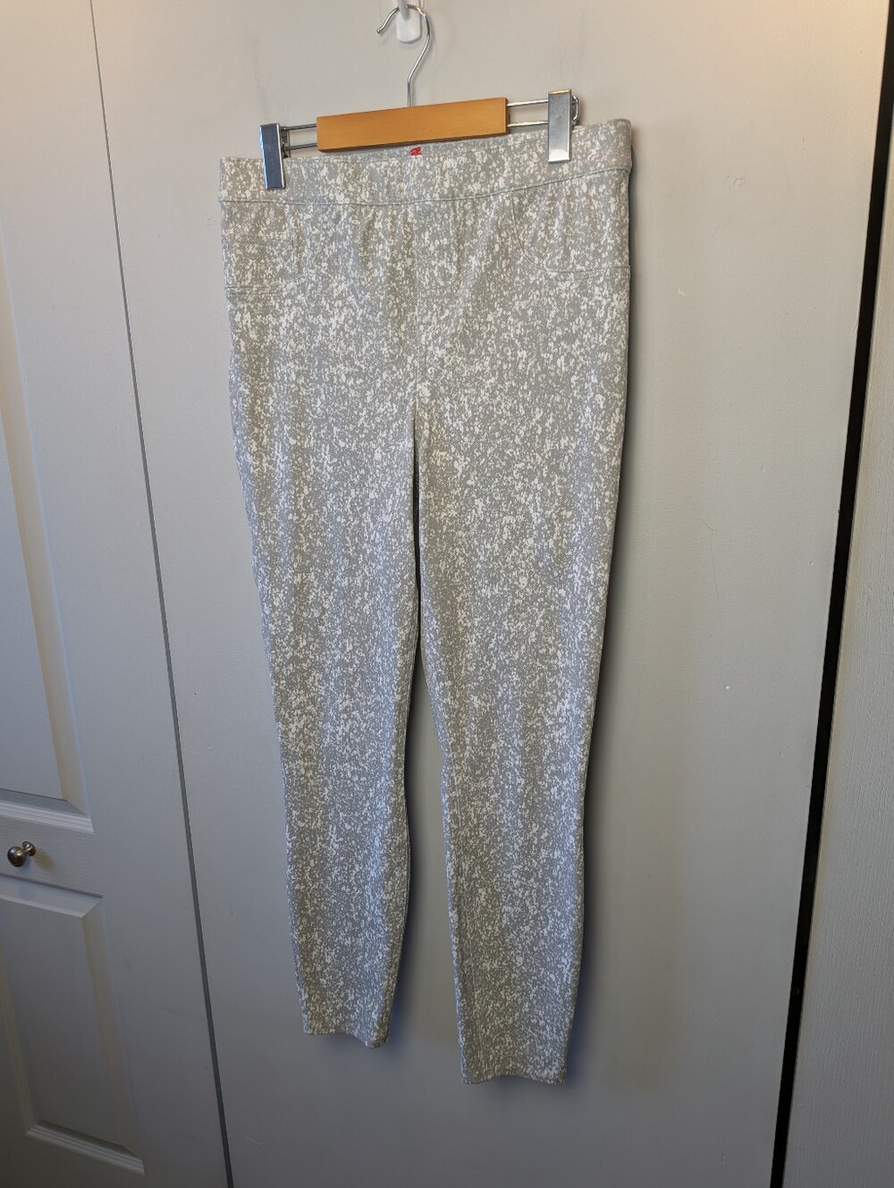 SPANX Skinny Pants Women Size Large High Rise Gray And White Comfy